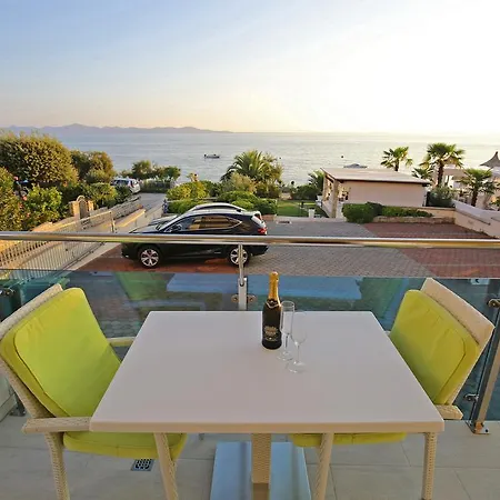 Amfora Apartment Kozino