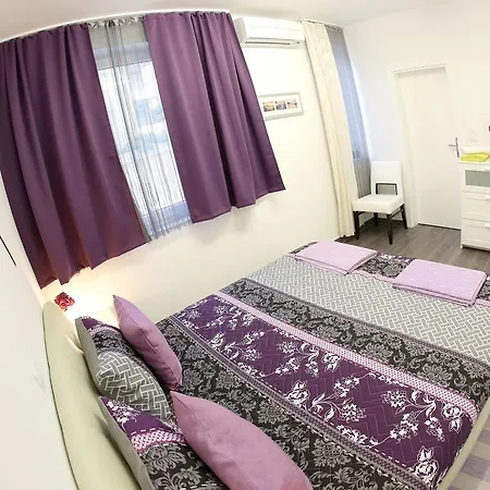 Apartment Amfora *